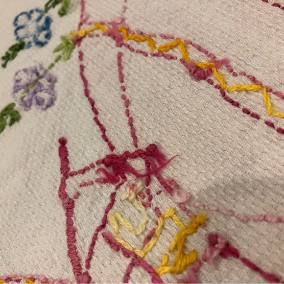 Hand stitched decorative towel - Picture 9 of 9